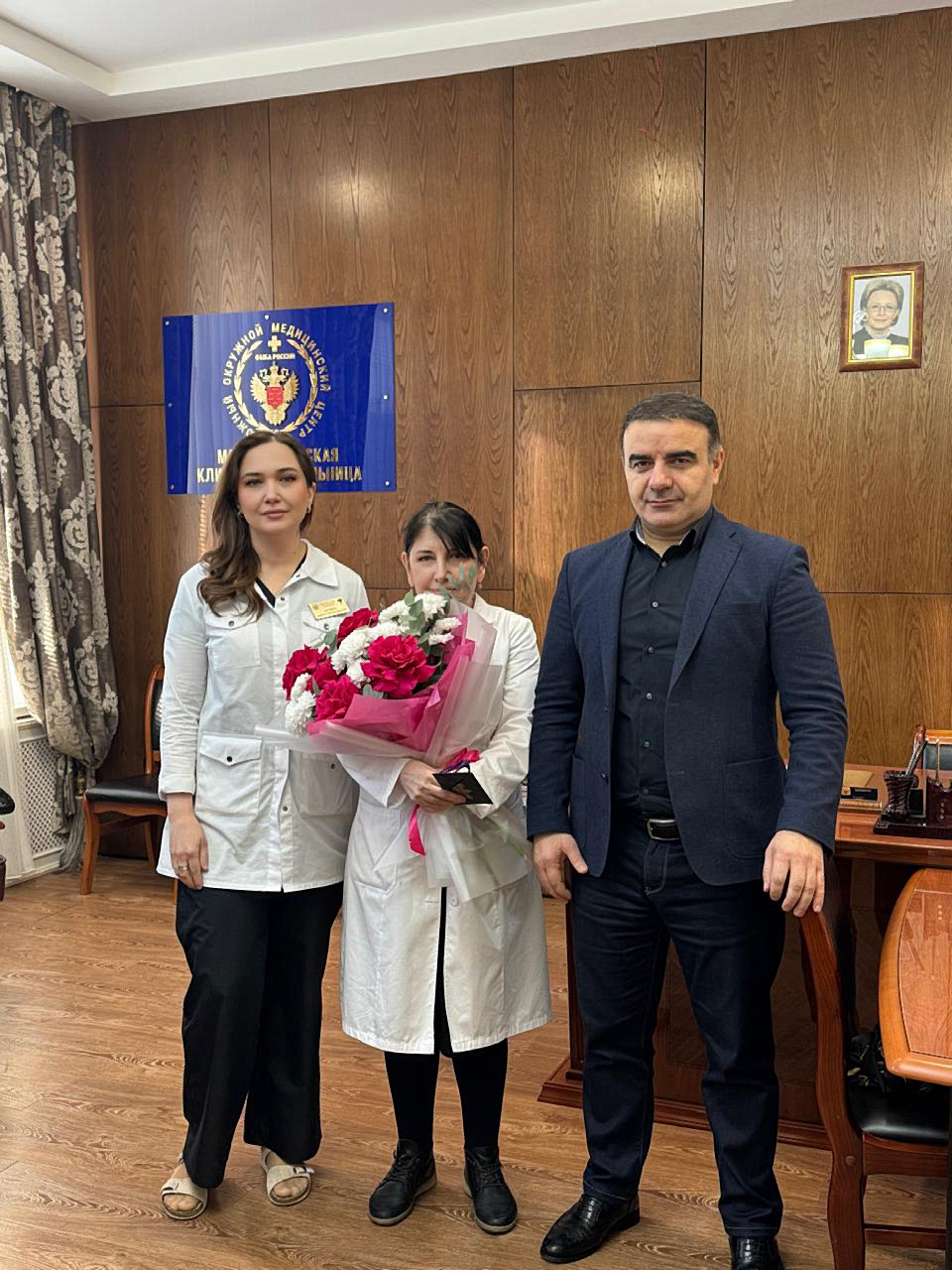 В Махачкалинской клинической больнице чествовали юбиляра